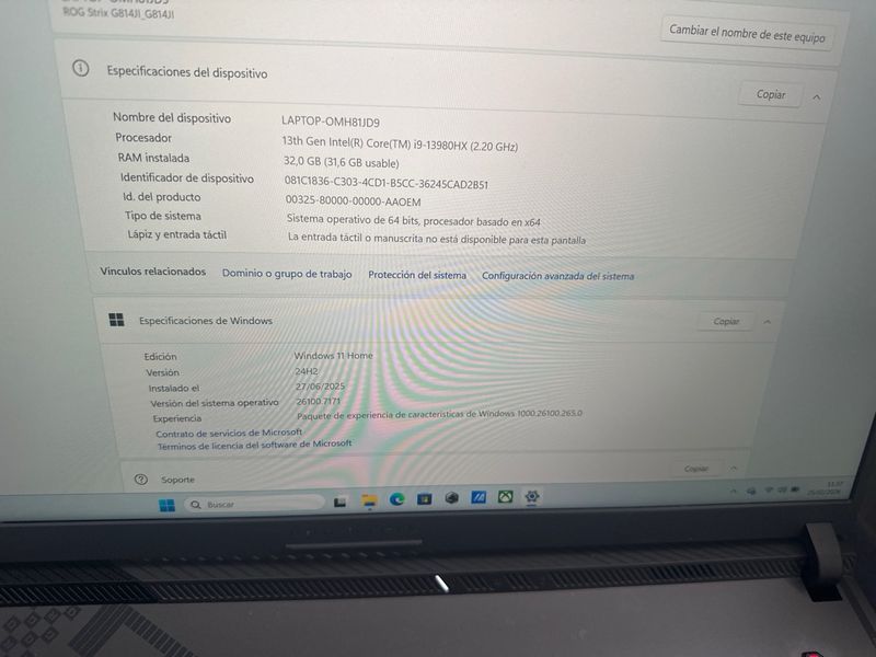 Portátil ASUS ROG Strix G18 G814JI-N6004 Negro afbeelding 6