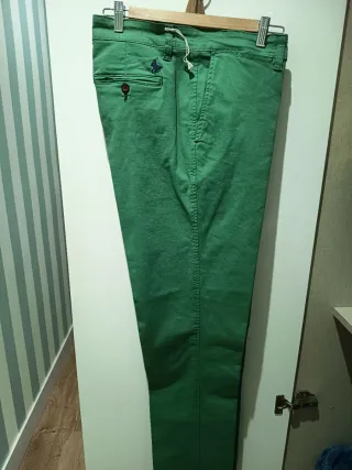 Pantalón chino verde Custi Mikelo sin estrenar