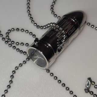 Catenina con ciondolo a forma di proiettile