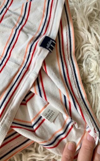 Camiseta deportiva Adidas vintage y2k