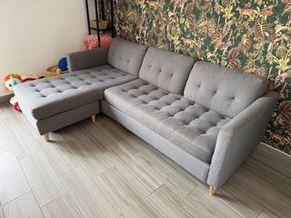 Sofá chaise longue gris de tela