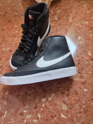 Zapatillas Nike Blazer Mid Negras Blancas