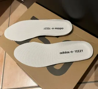 Adidas Yeezy Boost 350 V2 Crema 42 EU