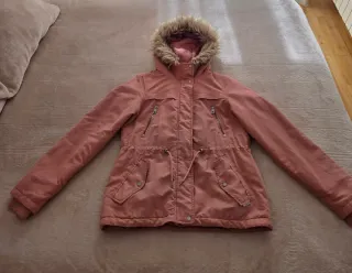 Abrigo rosa Vero Moda con capucha