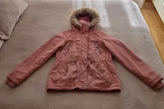 Abrigo rosa Vero Moda con capucha