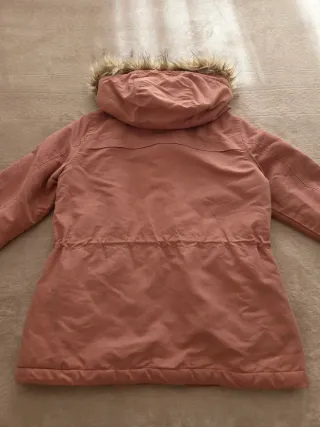 Abrigo rosa Vero Moda con capucha