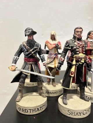 Pack 12 Figuras Assassin's Creed