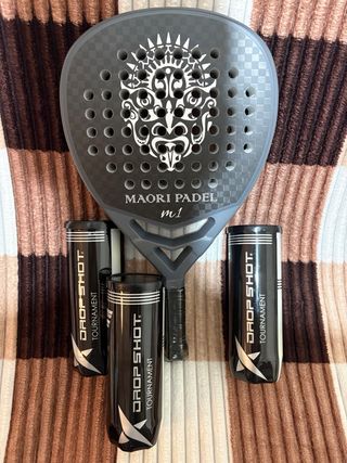 Pala Pádel Maori M1 + 3 Botes Pelota Drop Shot