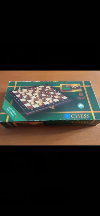 Ajedrez plegable Wegiel