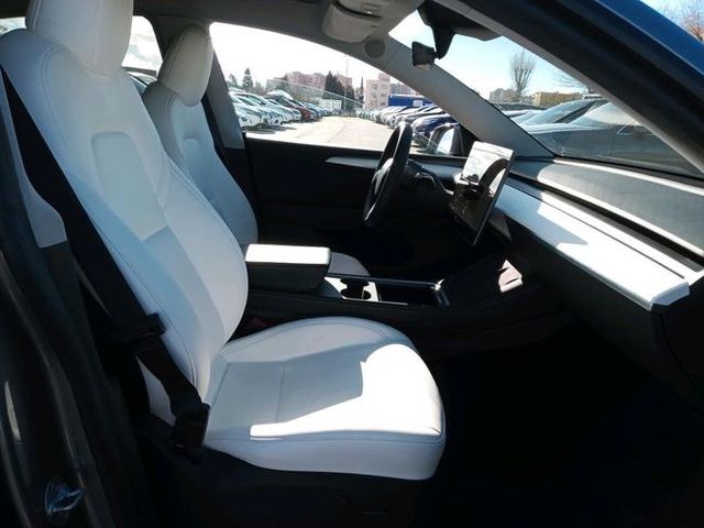 Tesla Model Y Gran Autonomía 4WD