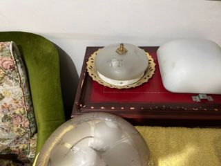 Lámparas de techo doradas y de cristal