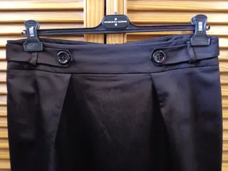 Falda Roberto Verino marrón chocolate. Talla 44