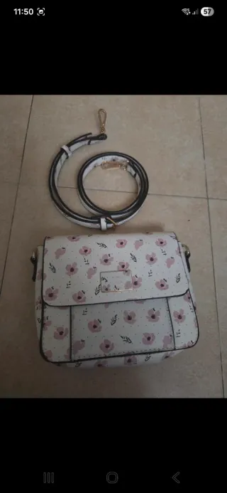 Bolso Parfois blanco y rosa