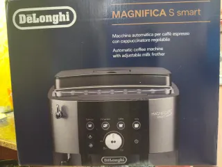 Cafetera DeLonghi Magnifica S Smart