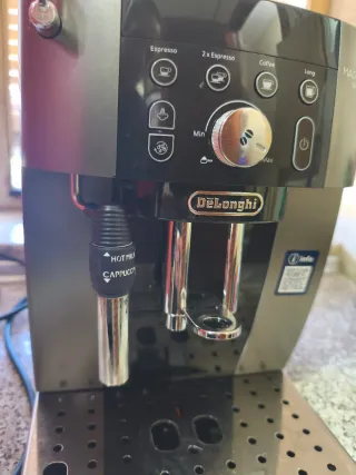 Cafetera DeLonghi Magnifica S Smart