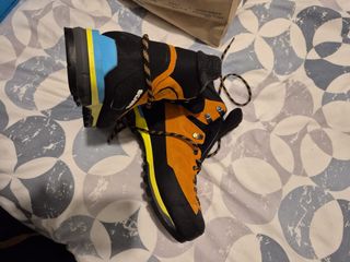 Botas Montaña Scarpa Tech GTX Naranja/Negro