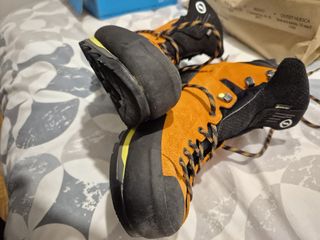 Botas Montaña Scarpa Tech GTX Naranja/Negro