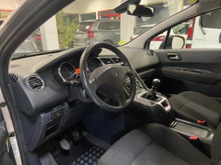 Peugeot 5008 2.0 HDI 7 PLAZAS 2012