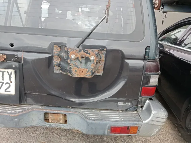 Mitsubishi Montero Corto Piezas