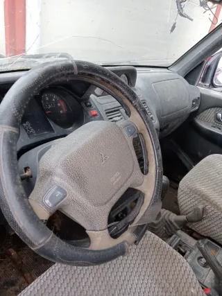 Mitsubishi Montero Corto Piezas