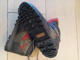 Botas Chiruca Negras y Rojas