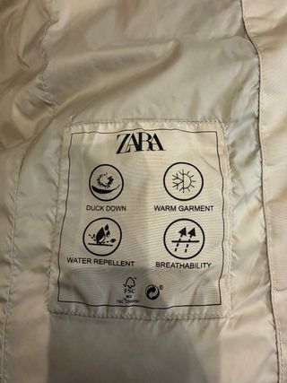 Abrigo plumífero Zara beige