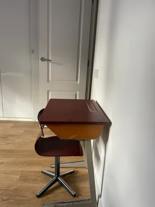 Pupitre Galvanitas antiguo madera y metal