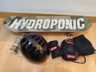 Skate + Casco y Protecciones