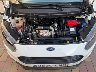 Ford Transit Courier 2021