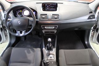 ¡Oportunidad! Vendo Renault Megane Limited (2015)