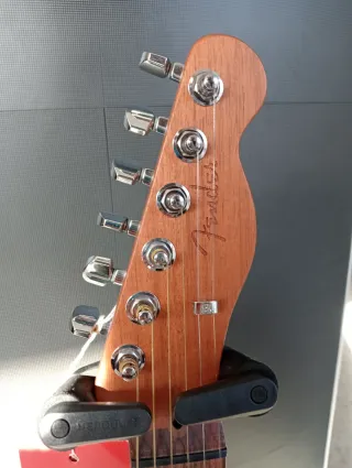 Guitarra Fender Acoustasonic Electroacústica
