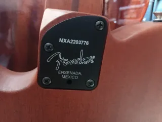 Guitarra Fender Acoustasonic Electroacústica