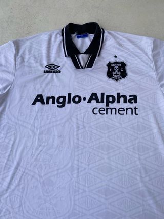 Camiseta Orlando Pirates Umbro Talla XL