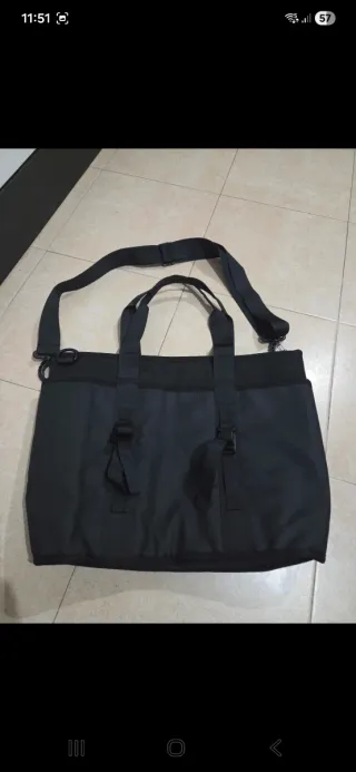 Bolso tote de viaje negro