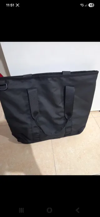 Bolso tote de viaje negro