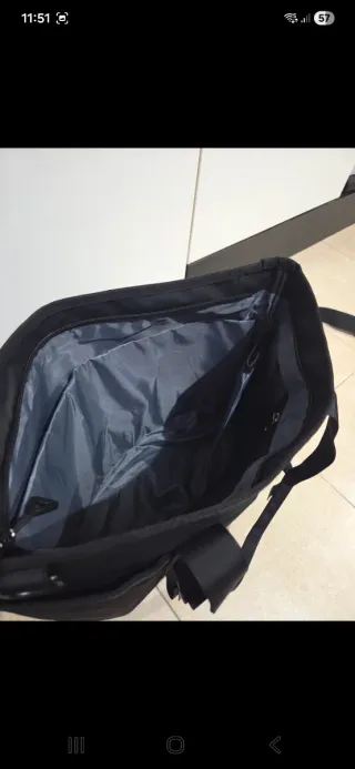 Bolso tote de viaje negro