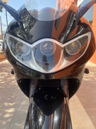 Triumph Sprint ST 1050