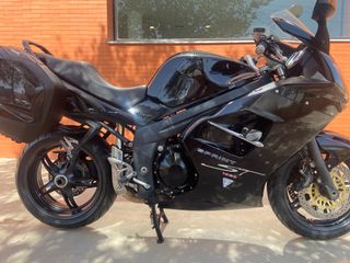 Triumph Sprint ST 1050