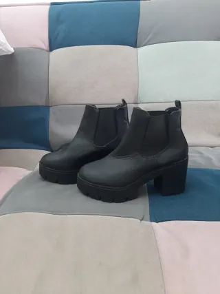 Botines negros plataforma tacón