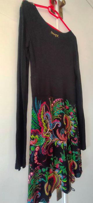 Vestido Desigual negro estampado