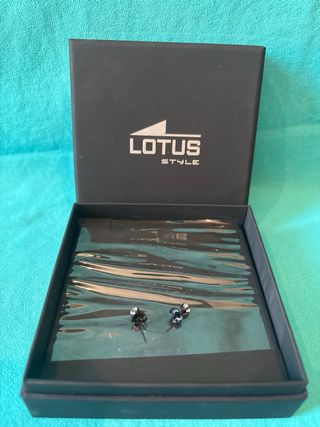 Pendientes Lotus Nuevos Caja