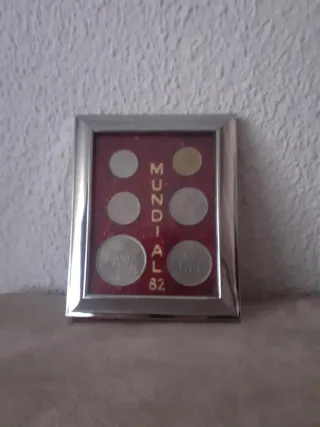 Colección Monedas Mundial 82