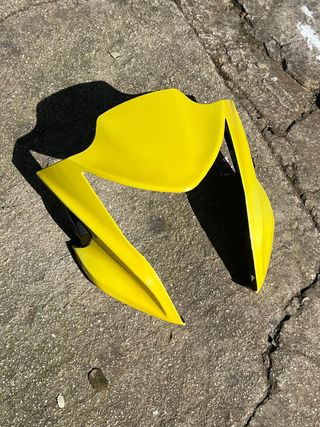 Carenado Faro ER6N Amarillo