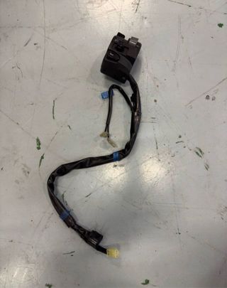 Piña Derecha Yamaha R7