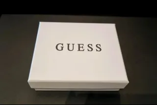 Mini portafoglio Guess bianco trapuntato