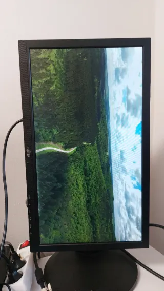 Monitor Fujitsu Negro