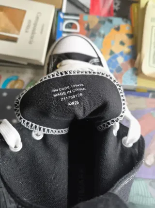 Bambas altas mujer.Tipo Converse .Solo una puesta.