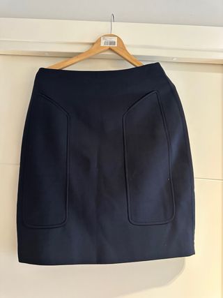 2 pantalones talla 42-44 2 vestidos talla 42  Fald