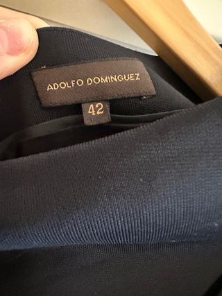 2 pantalones talla 42-44 2 vestidos talla 42  Fald