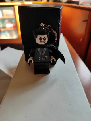Llavero Lego Vampiro linterna